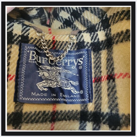 Burberry Duffle Coat - Picture 4 of 6